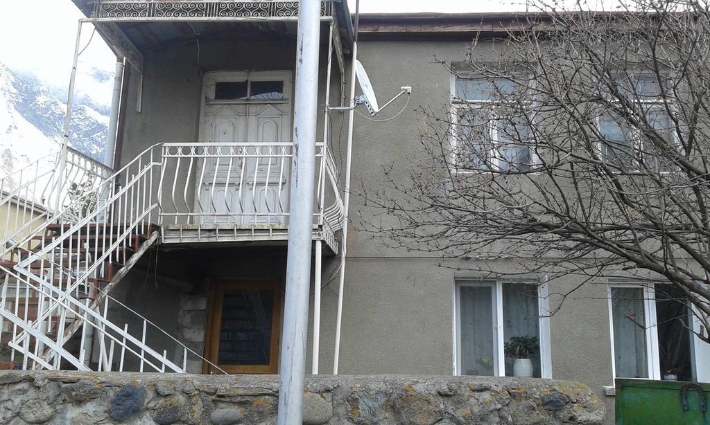 קזבגי Guest House Dodo מראה חיצוני תמונה